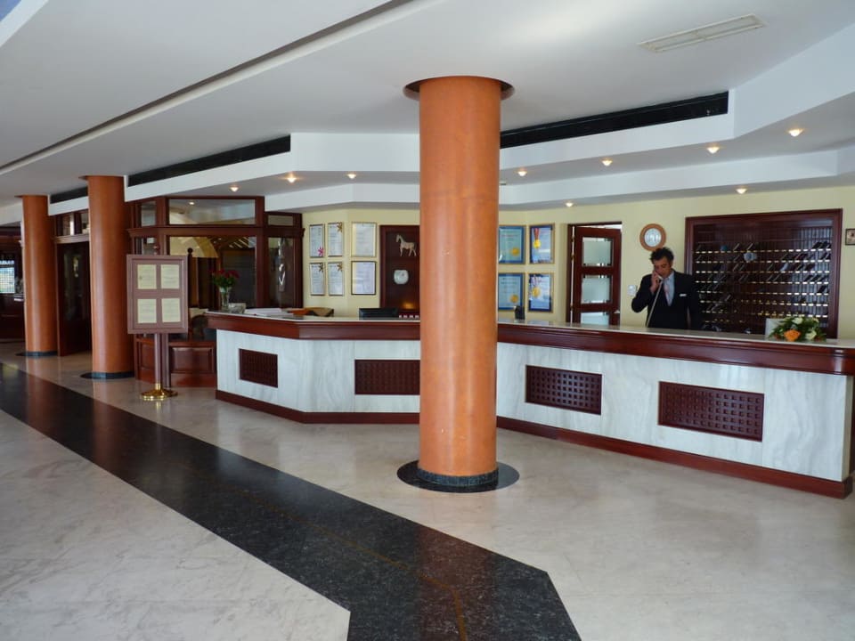 Rezeption Lindos Mare, Seaside Hotel