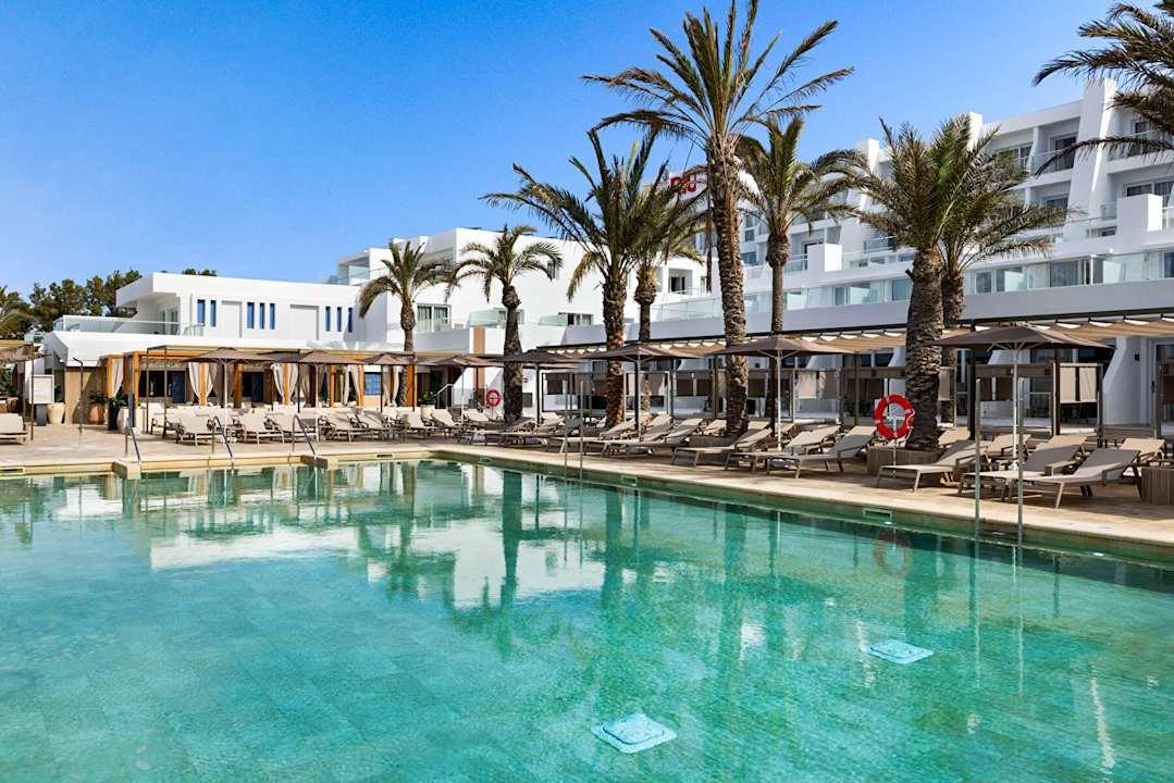 Pool Hotel Riu Palace La Mola