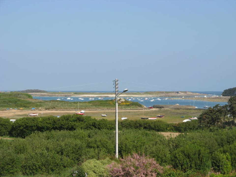 Blick vom Balkon aufs Meer mit Zoom Hotel Le Toeno