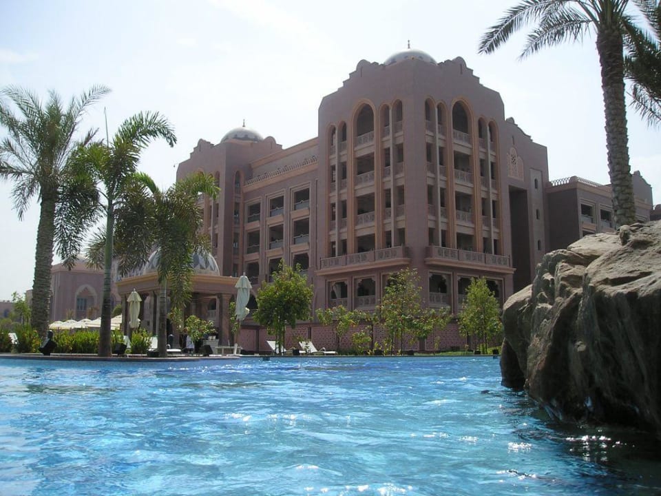 Poolanlage des Westflügels Emirates Palace Mandarin Oriental