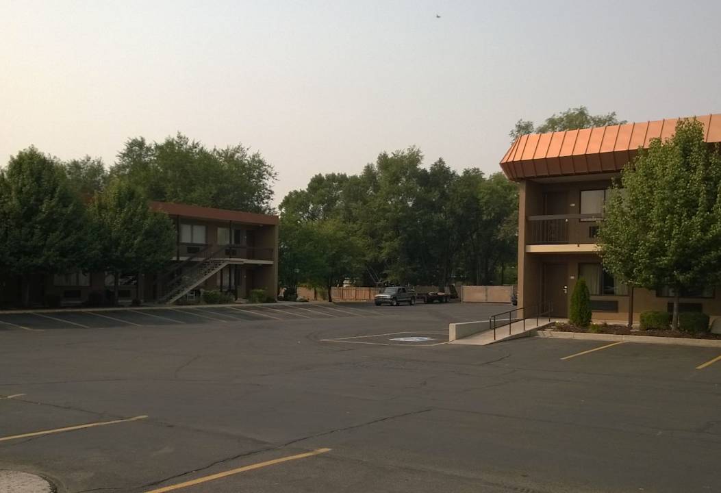 Außenansicht Days Inn & Suites Logan