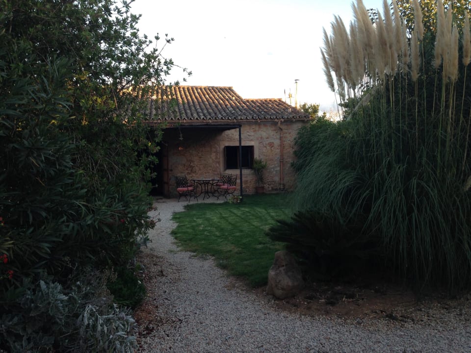 Finca und Garten. Finca Cugulutx