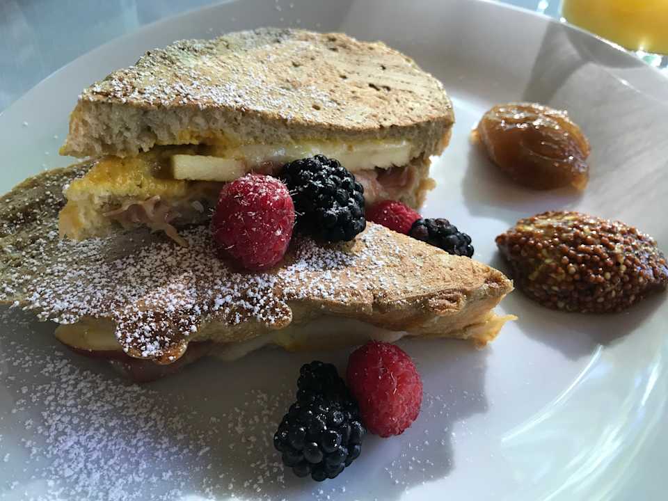 Gastro Holbrook House