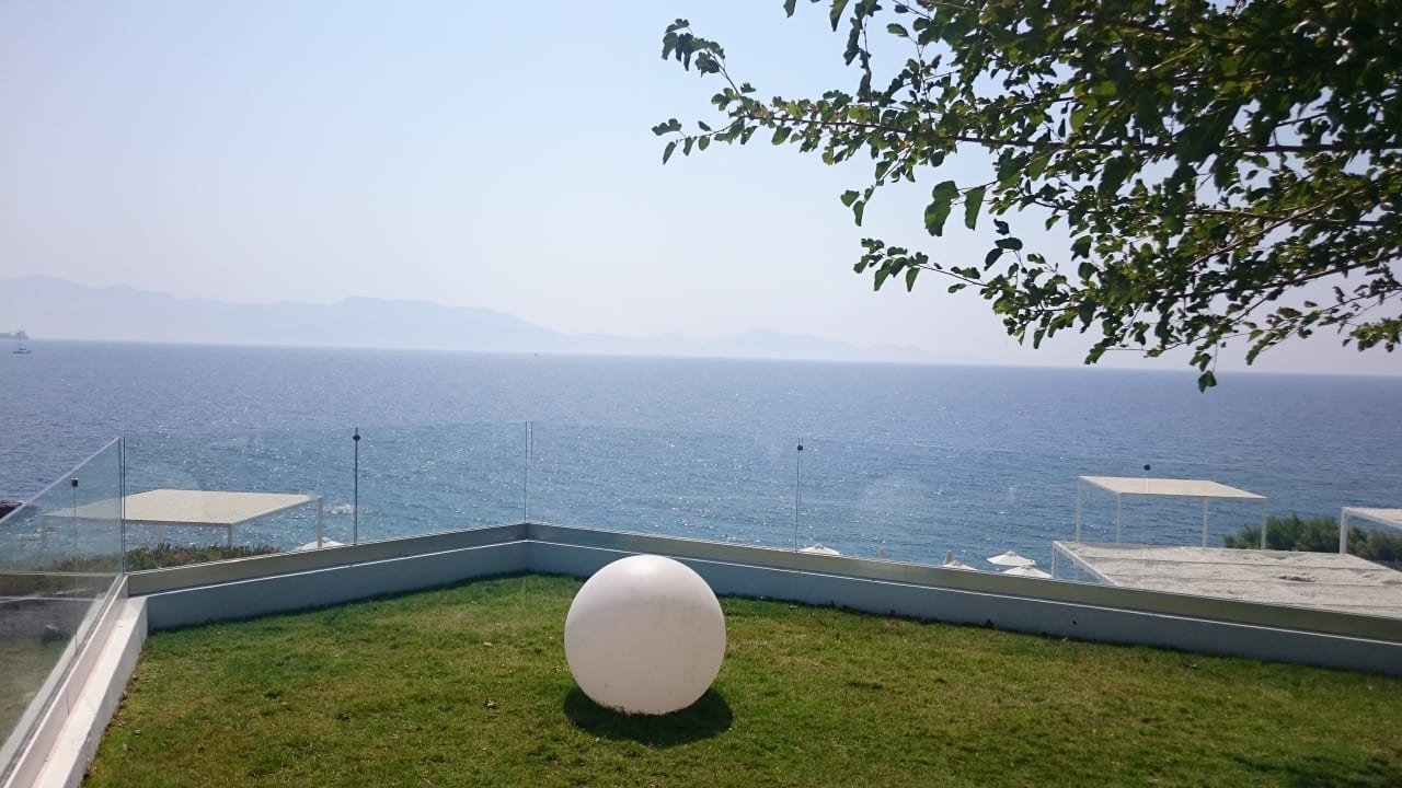 Gartenanlage Dimitra Beach Hotel & Suites