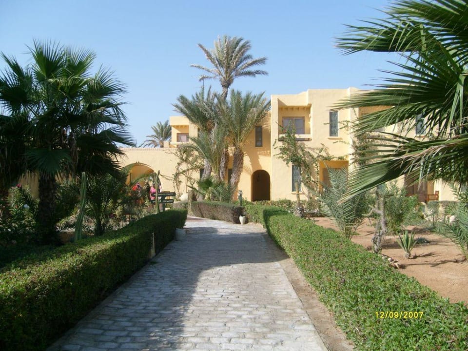 Weg Zum Strand. Les Quatres Saisons & Thalasso Djerba