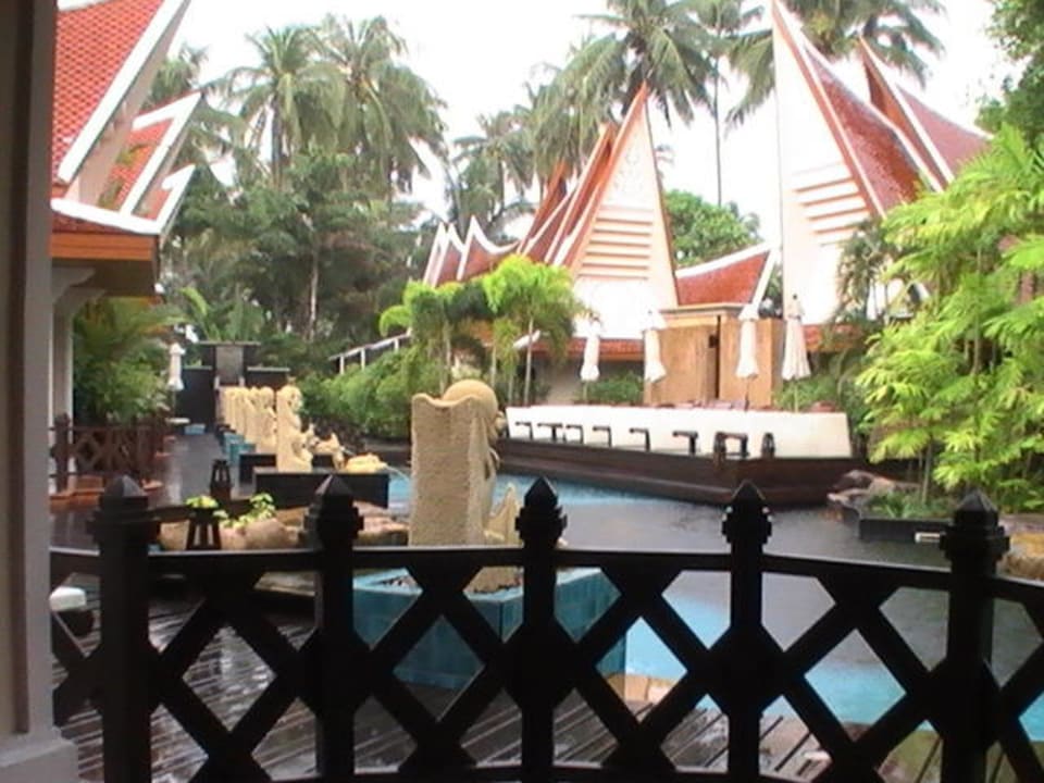 Blick zum Privatpool Santhiya Tree Koh Chang Resort
