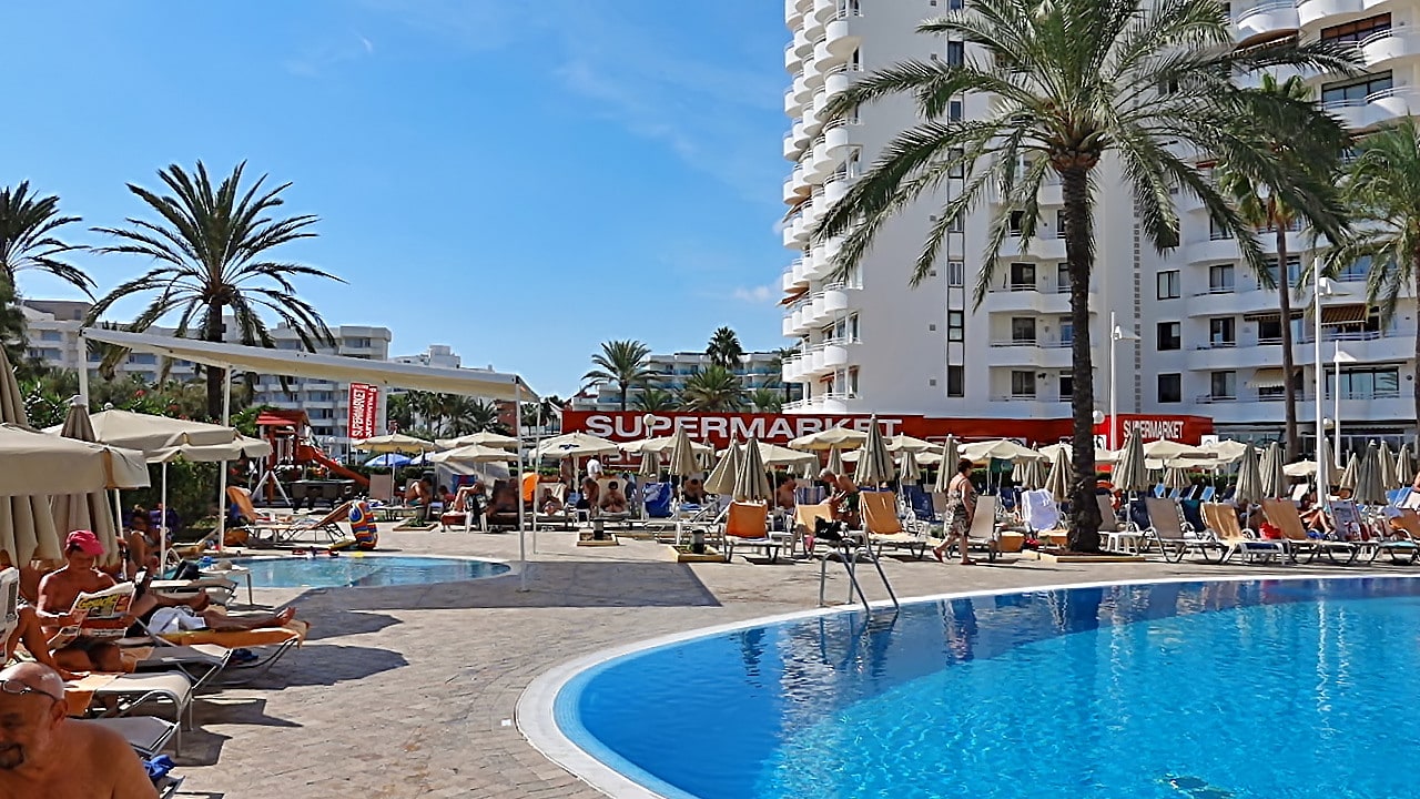 Poolterrasse CM Castell de Mar