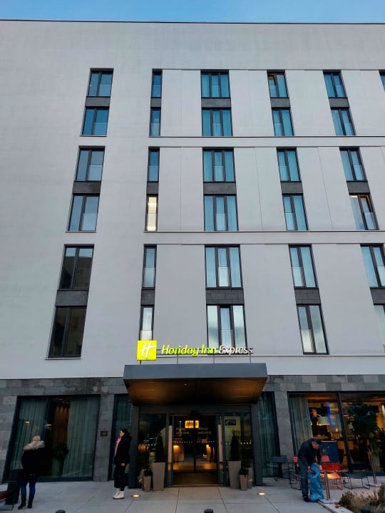 Außenansicht Holiday Inn Express - Wiesbaden by IHG