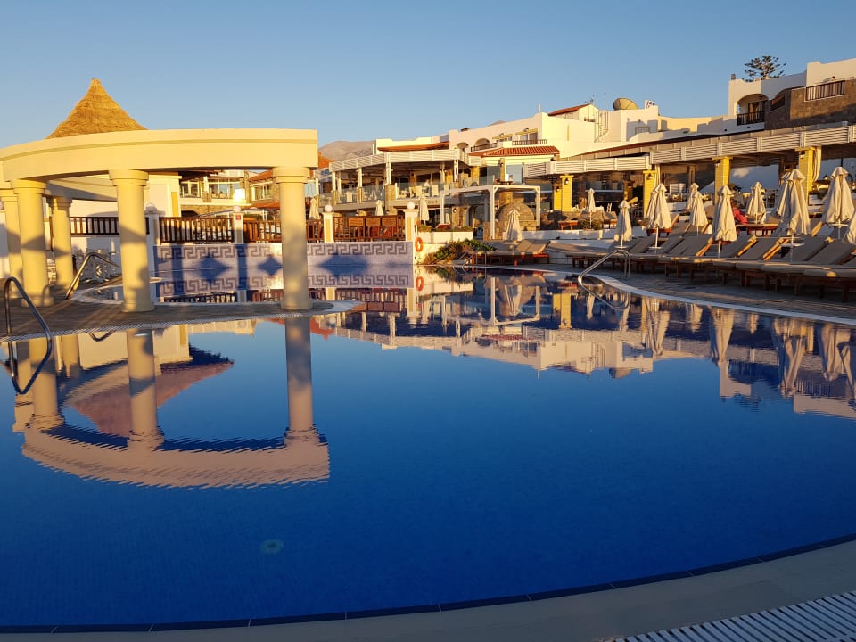 Pool Alexander Beach Hotel & Village Resort