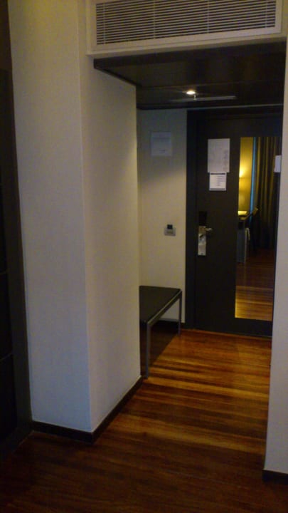 Eingangsbereich AC Hotel General Alava by Marriott