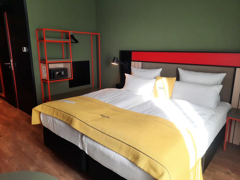 Zimmer Holiday Inn - the niu, Amity Potsdam