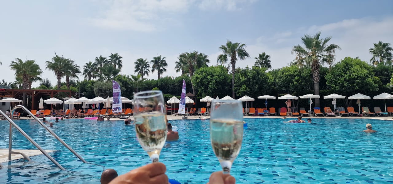 Pool Commodore Elite Suites & Spa - Adults only