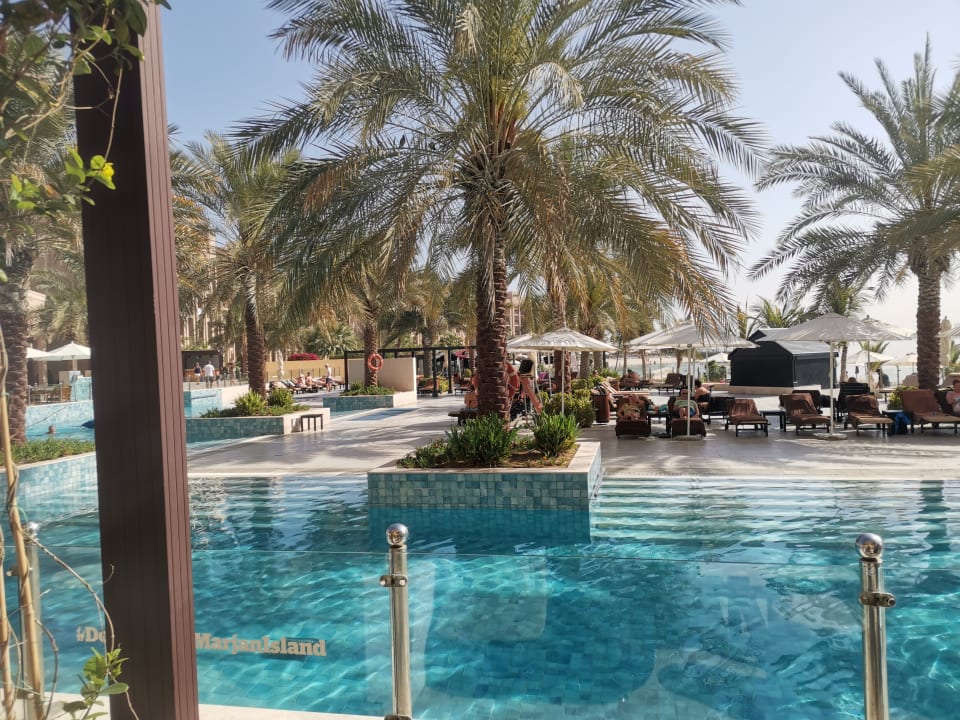 Pool DoubleTree by Hilton Resort & Spa Marjan Island