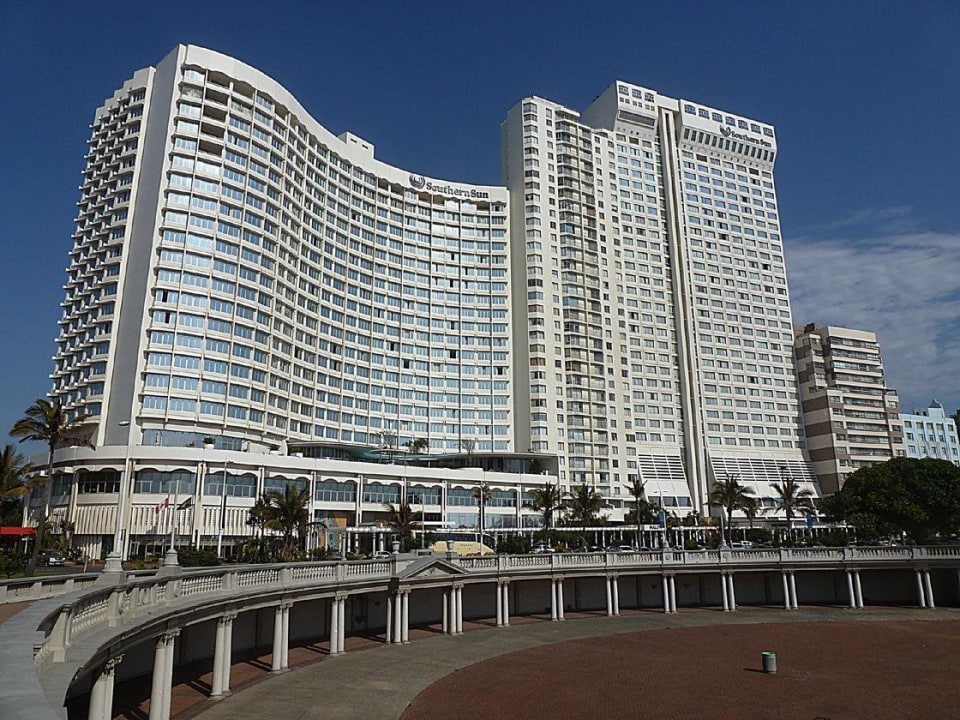 Das Hotel von Aussen Hotel Southern Sun Maharani