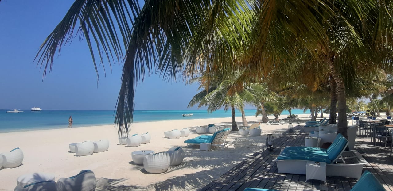 Strand Meeru Maldives Resort Island
