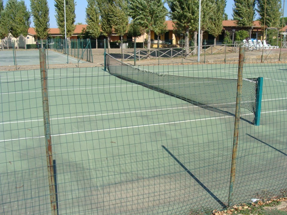 Herruntergekommen Villaggio Turistico Mare Si
