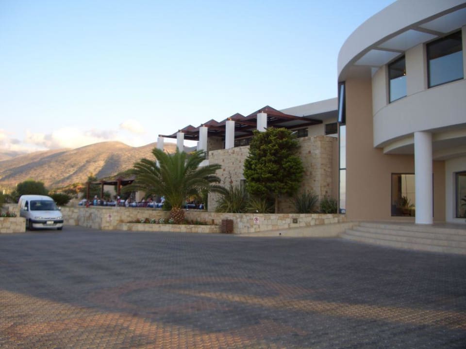 Haupteingang Grand Hotel Resort Grand Hotel Holiday Resort