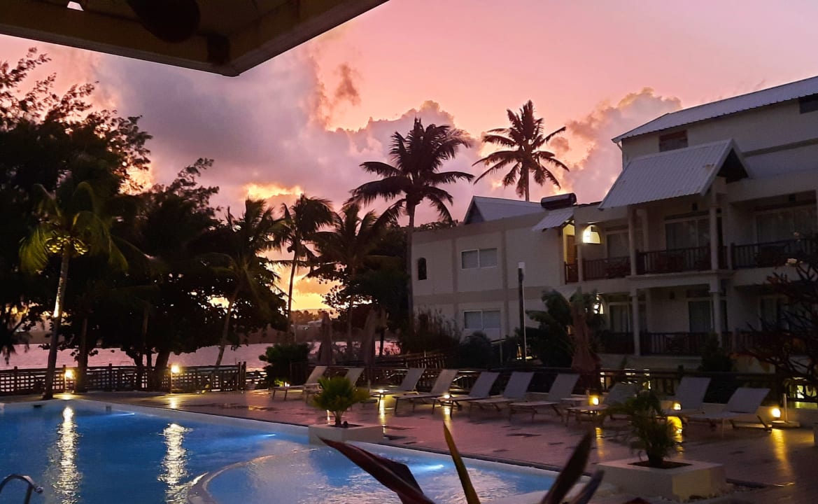 Ausblick Le Peninsula Bay Beach Resort & Spa