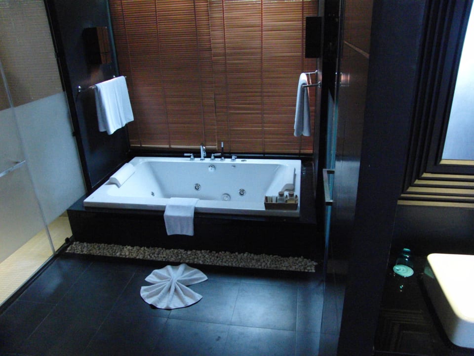 Jacuzzi Ramada Resort by Wyndham Khao Lak