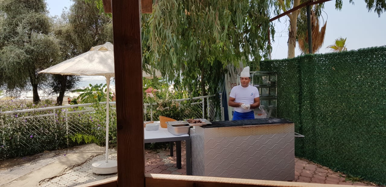 Gastro Seaden Valentine Resort & Spa