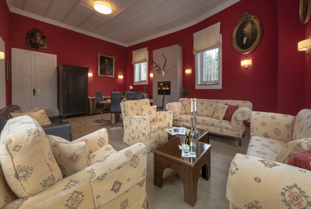 Lobby Burg Heimerzheim