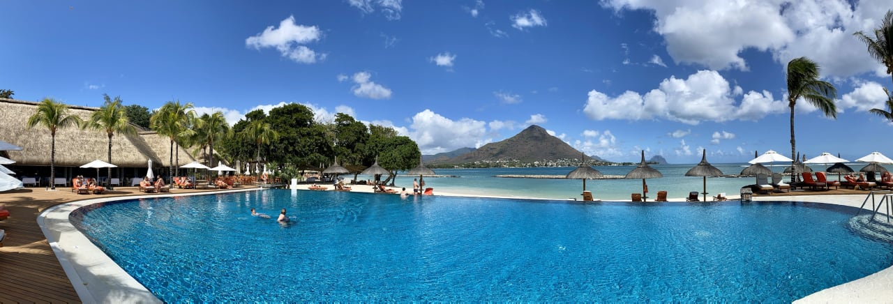 Pool Sands Suites Resort & Spa