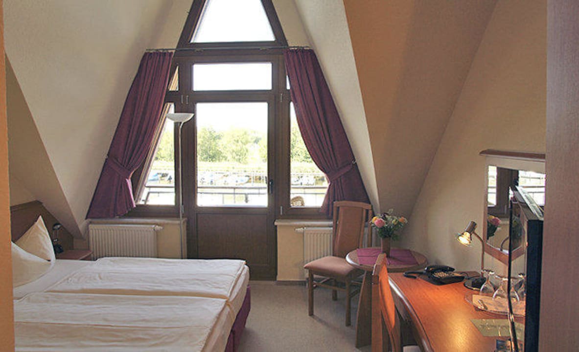 Hotelzimmer Hotel zur Brücke