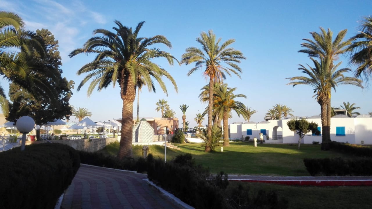 Tuin Royal Lido Resort & Spa