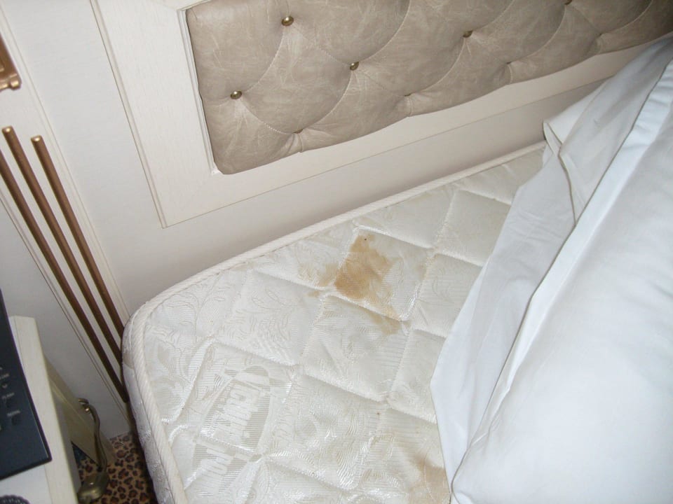 Vertreckte Betten Imperial Palace Hotel