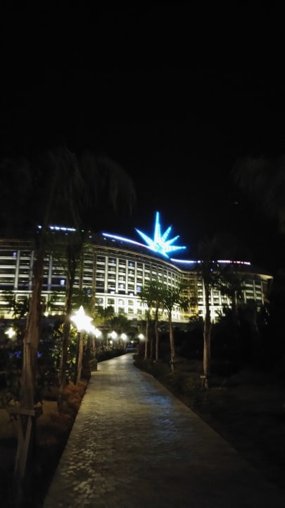 Außenansicht Royal Seginus