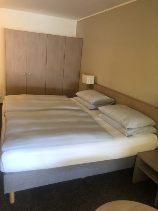 Zimmer H4 Hotel Arcadia Locarno