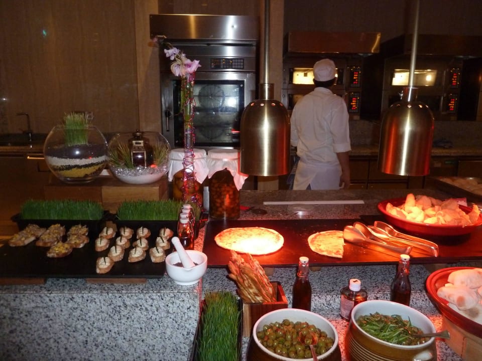 Mezzerie Waldorf Astoria Dubai Palm Jumeirah