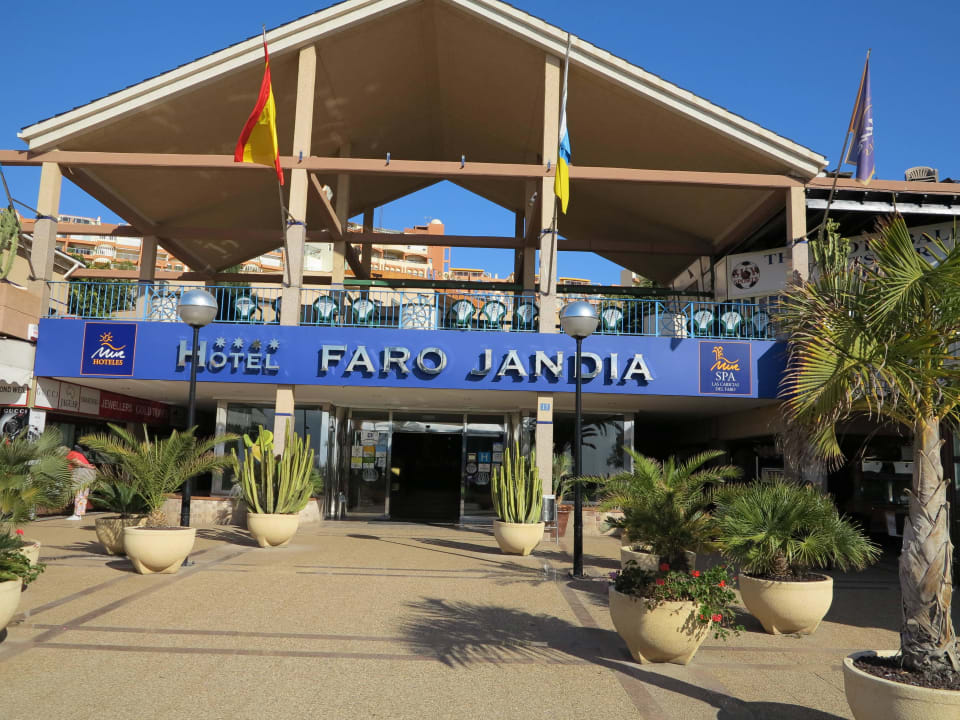 Eingang zum Hotel MUR Hotel Faro Jandia & Spa Fuerteventura