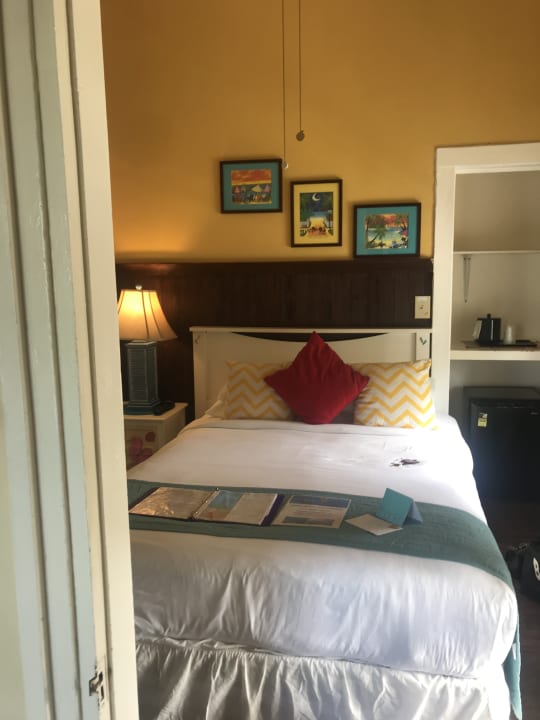 Zimmer Marrero's Guest Mansion