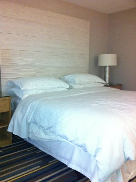 Das typisch grosse amerikanische Bett Hotel Riu Plaza Fisherman’s Wharf