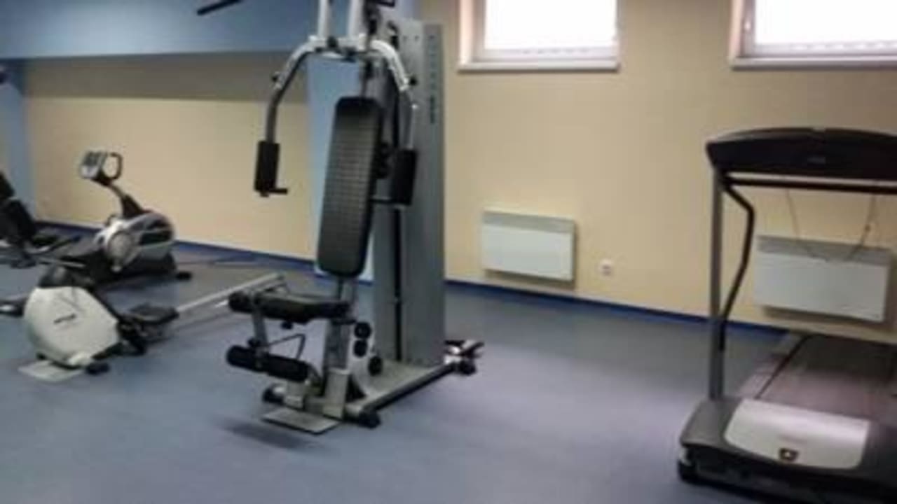 Fitnessraum gut ausgestattet Apartments Sun & Snow Plaża