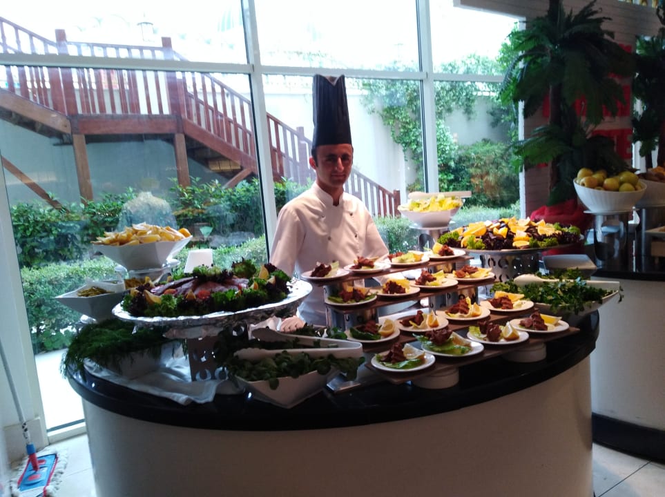 Gastro Well Palace Side