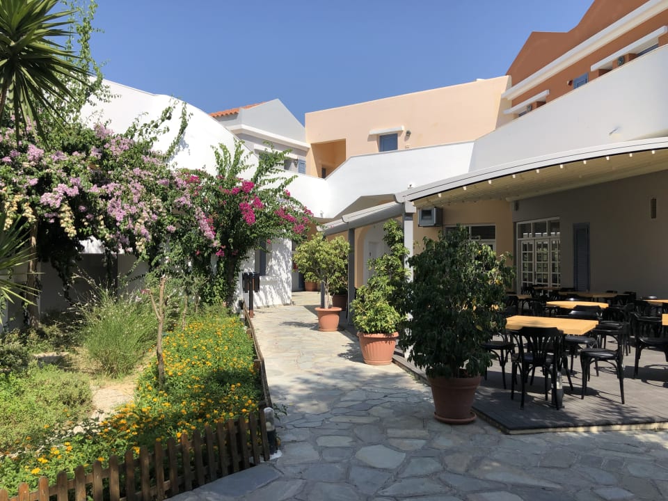 Gartenanlage Atlantica Marmari Beach