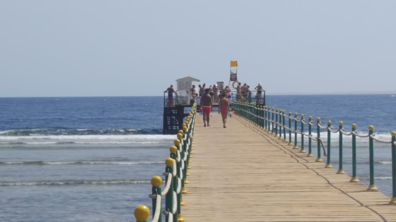 Strand Parrotel Beach Resort