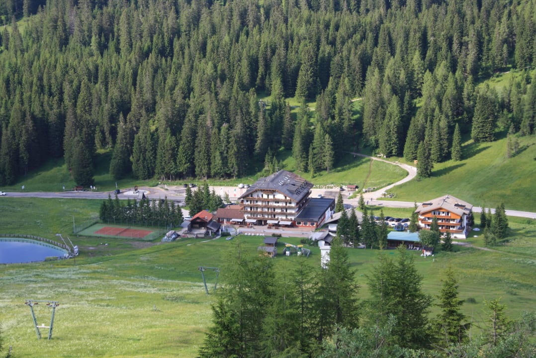 Blick auf das Hotel vom Berg Hotel Kreuzberg Monte Croce