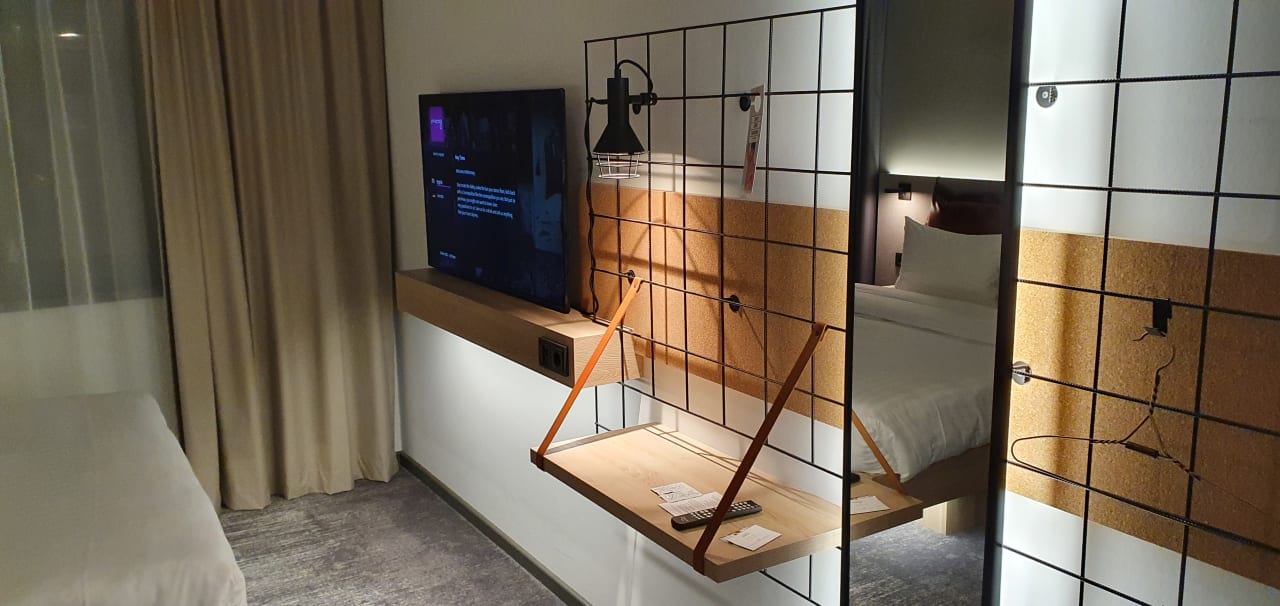 Zimmer Moxy Hamburg City