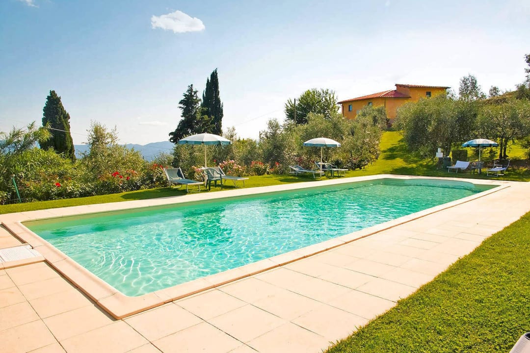 View of the pool and the house Podere Casarotta