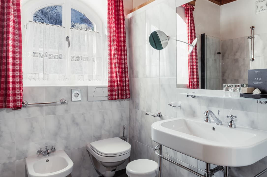 Zimmer Hotel Dolomitenhof & Chalet Alte Post