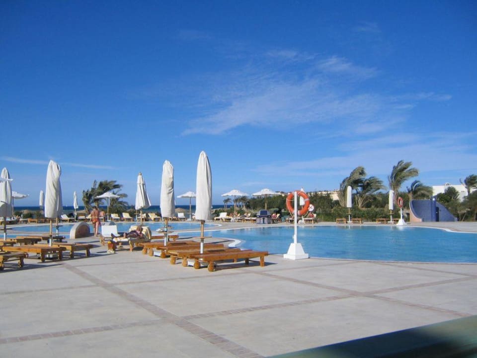 Piscine Mövenpick Resort & Spa El Gouna