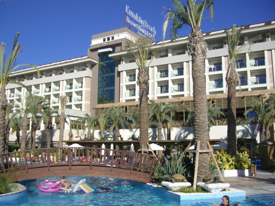 Blick vom Pool auf´s KBR Sunis Kumköy Beach Resort Hotel & Spa
