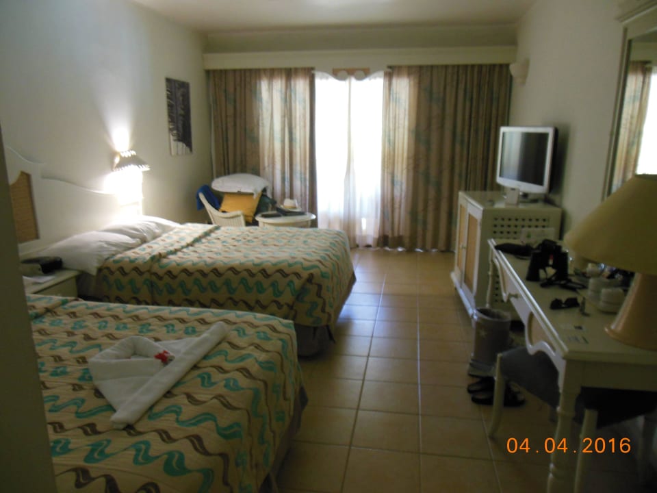 Blick ins Zimmer Iberostar Waves Costa Dorada