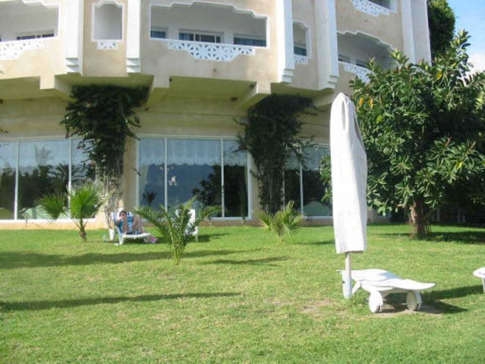 Blick in den Garten Mahdia Beach & Aquapark