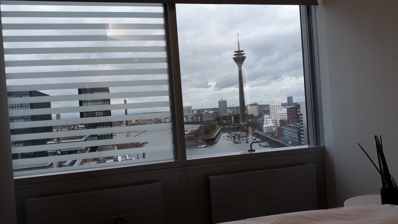 Zimmer INNSiDE by Meliá Düsseldorf Hafen