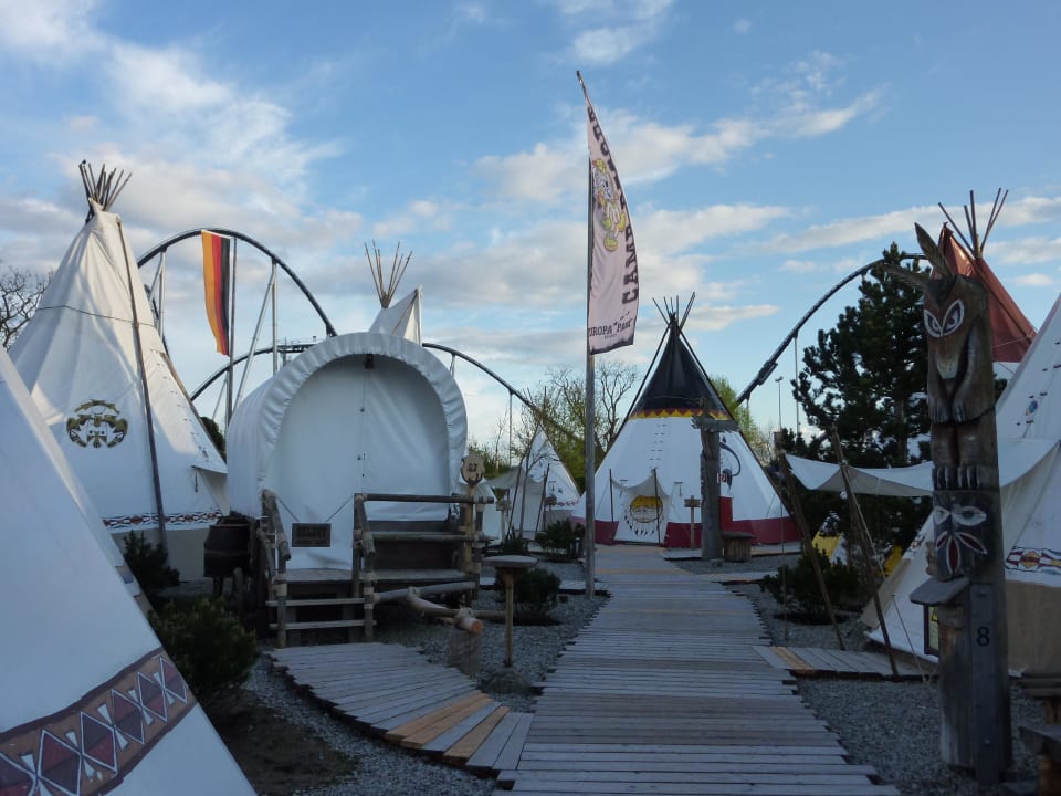 Anlage inklusive Silver Star Tipi Town Europa-Park