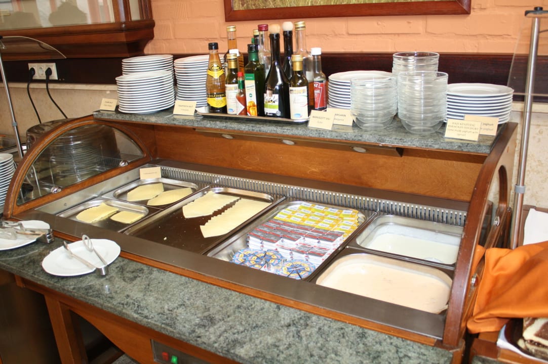 Frühstück Hotel Kapitany Wellness